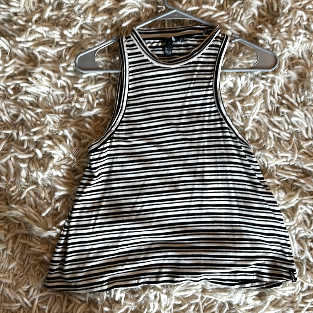 Volcom black and white tank top
